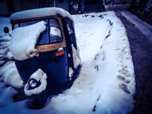 snow covered rickshaw, manali