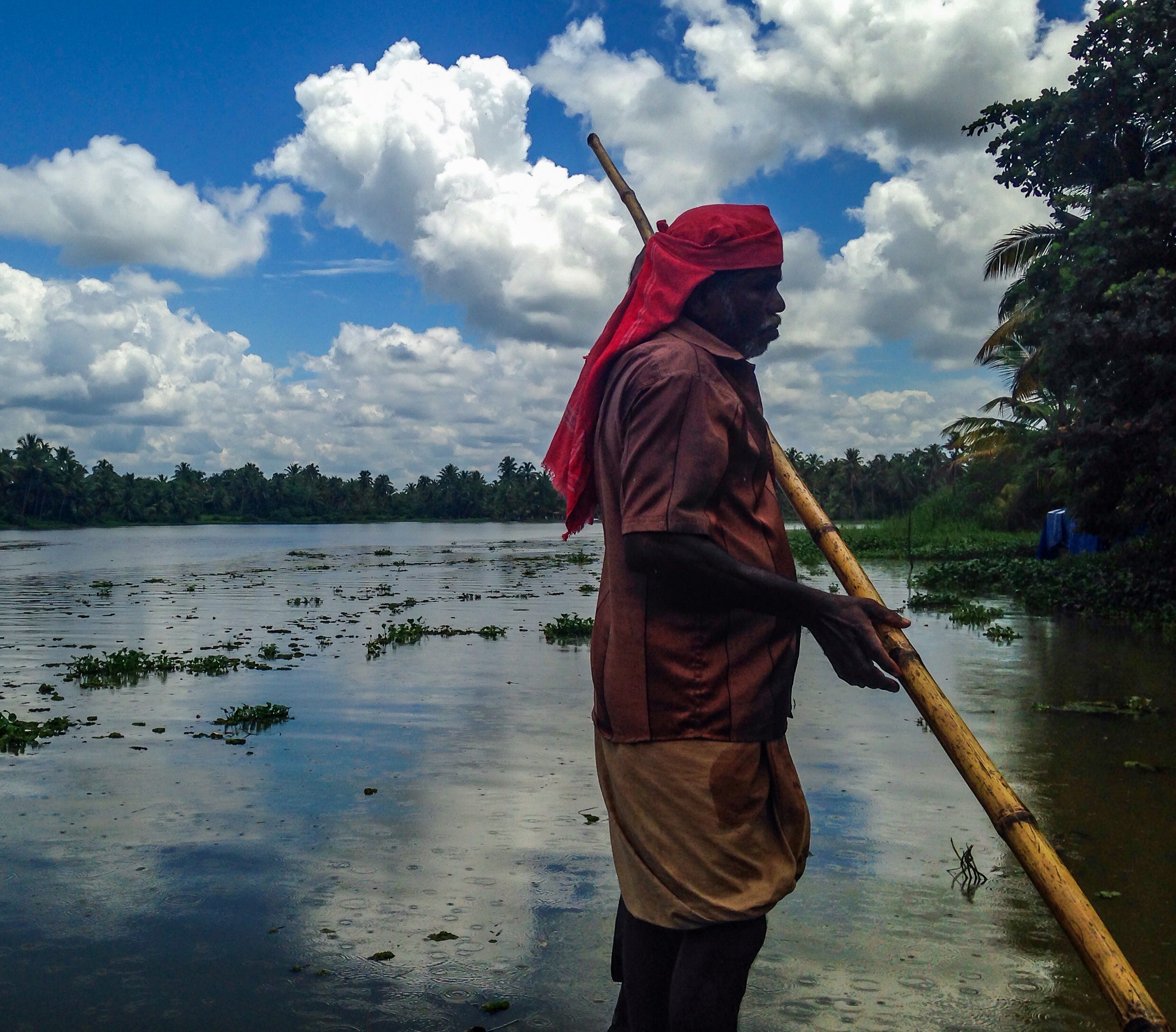 Guide in Kerala backwater tour